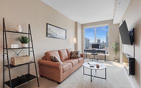 Heart Of Downtown Calgary Spacious Luxury Condo With Stunning Views And Premium Amenities